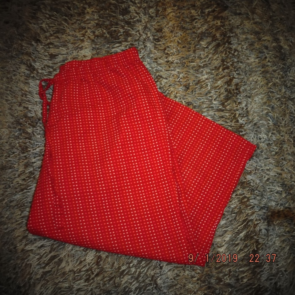 Red polka dots, 3/4 length lounging pants.